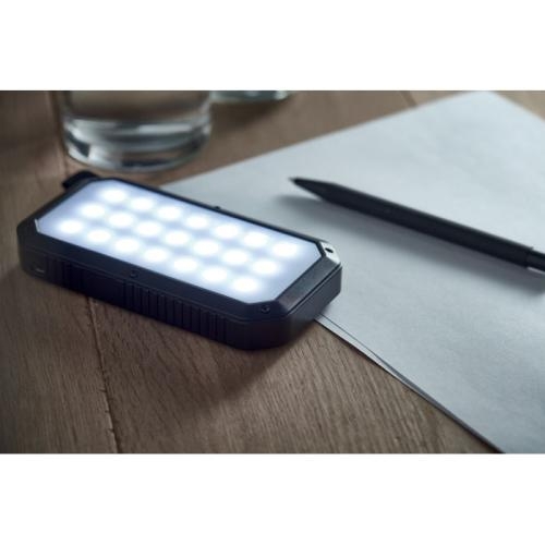 Solar-oplader 8000 mAh met zaklamp zwart